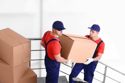 Efficient unpacking in Ealing Storage